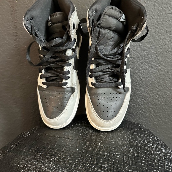 Black and Gray High-Top Sneakers - Picture 3 of 3